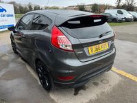 Used Ford Fiesta ST-Line 140 HP (102 kW) 2016 Grey Hatchback