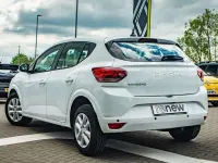 Usado Dacia Sandero Expression 90 CV (66 kW) 2023 Blanco Utilitario