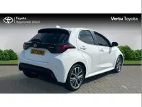 Used Toyota Yaris 116 HP (85 kW) 2023 White Hatchback