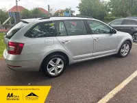 Gebraucht Skoda Octavia SE 2018 Silber Kombi