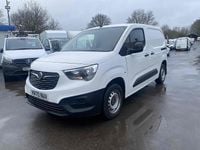 Used Vauxhall Combo Edition 100 HP (73 kW) 2020 White MPV