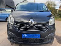 Used Renault Trafic 2015 Black MPV