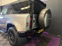 Usado Land Rover Defender Dynamic 250 HP (183 kW) 2022 Cinzento SUV