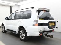 Used Mitsubishi Shogun 187 HP (137 kW) 2016 White SUV