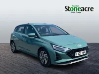 Used Hyundai i20 Advanced 100 HP (73 kW) 2025 Green Hatchback
