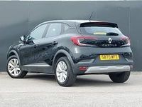 Used Renault Captur Play 100 HP (73 kW) 2021 Black SUV