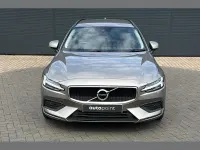 Używany Volvo V60 Momentum 187 KM (137 kW) 2020 Szary Kombi