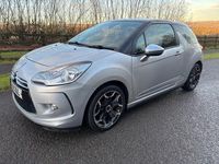 Usado Citroën DS3 110 HP (80 kW) 2011 Prateado Citadino