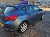 Used Vauxhall Astra Design Edition 2015 Blue Hatchback