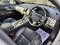 used Jaguar XF 2.2d Premium Luxury Saloon 4dr Diesel Auto Euro 5 (s/s) (200 ps)
