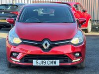 Used Renault Clio IV Play 90 HP (66 kW) 2019 Red Hatchback