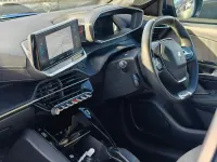 Second-hand Peugeot e-208 GT 98 kW (134 CP) 2020 Albastru Hatchback