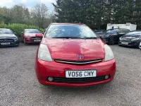 Used Toyota Prius 113 HP (83 kW) 2006 Red Hatchback