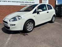 Used Fiat Punto Pop 69 HP (50 kW) 2015 White Hatchback