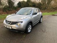 Begagnad Nissan Juke Visia 2011 Silver SUV