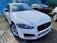 Used Jaguar XF Portfolio 180 HP (132 kW) 2015 White Sedan