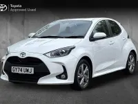 Used Toyota Yaris Hybrid 116 HP (85 kW) 2024 White Hatchback