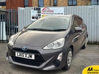 Second-hand Toyota Yaris Hybrid 100 CP (73 kW) 2015 Gri Hatchback