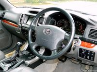Usado Toyota Land Cruiser 164 HP (120 kW) 2005 SUV