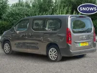 Usado Citroën e-Berlingo Feel 100 kW (136 CV) 2023 Gris Monovolumen