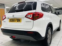 Used Suzuki Vitara SZ-T 120 HP (88 kW) 2016 White SUV