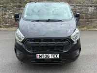 Käytetty Ford Transit Custom Limited 130 HP (95 kW) 2019 Musta Van