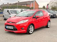Second-hand Ford Fiesta Sport 2012 Roșu Van