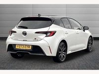 Used Toyota Corolla Sport 196 HP (144 kW) 2023 Platinum pearl white with black roof Hatchback