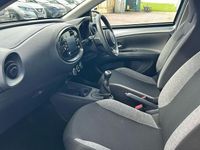 Used Toyota Aygo PURE 71 HP (52 kW) 2023 Grey