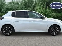 Used Peugeot e-208 Allure 100 kW (136 HP) 2025 White Hatchback