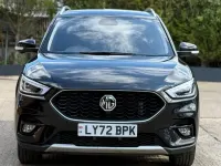 Käytetty MG ZS Exclusive 111 HP (81 kW) 2023 Musta Katumaasturi