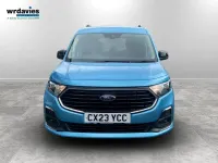 Używany Ford Tourneo Titanium 2023 Niebieski Kombi