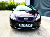 Używany Ford Fiesta Zetec 82 KM (60 kW) 2008 Czerwony Hatchback
