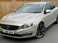 Usado Volvo S60 R-Design 2016 Beige Berlina