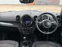 Used Mini Cooper Countryman Classic 134 HP (98 kW) 2019 Blue SUV