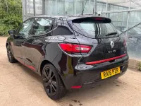 Begagnad Renault Clio IV Dynamique 90 HK (66 kW) 2015 Svart Halvkombi