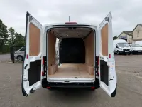 Used Ford Transit 130 HP (95 kW) 2022 White Van