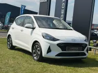 Used Hyundai i10 Advanced 78 HP (57 kW) 2025 White Hatchback
