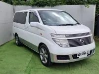 Usado Nissan Elgrand 2015 Blanco Monovolumen