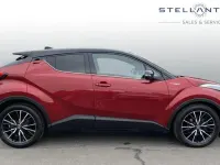Begagnad Toyota C-HR Edition 120 HK (88 kW) 2018 Röd SUV