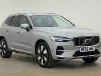 Usado Volvo XC60 Ultra 455 HP (334 kW) 2025 Prateado SUV