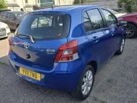Used Toyota Yaris 69 HP (50 kW) 2011 Blue Hatchback