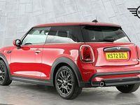 Used Mini Cooper Classic 134 HP (98 kW) 2022 Red Hatchback