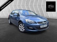 Used Vauxhall Astra Design Edition 2015 Blue Hatchback