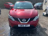 Used Nissan Qashqai Acenta 115 HP (84 kW) 2015 Red SUV