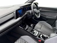 Used VW Golf VIII R-line 150 HP (110 kW) 2024 White Hatchback