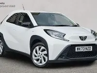 Used Toyota Aygo X PURE 72 HP (52 kW) 2024 White SUV