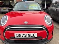 Używany Mini Cooper Classic 2023 Czerwony Hatchback