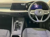 Begagnad VW Golf VIII Life 110 HK (80 kW) 2024 Halvkombi