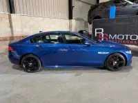 Używany Jaguar XE R-Sport 180 KM (132 kW) 2015 Niebieski Sedan/Limuzyna